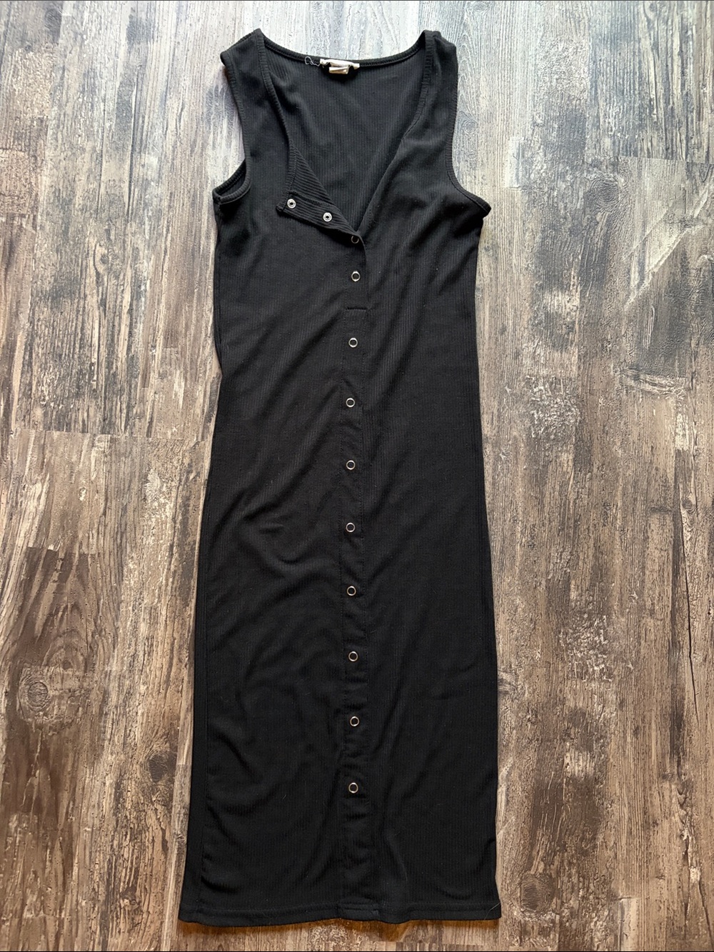Sleeveless Black Button-Front Mid length Dress